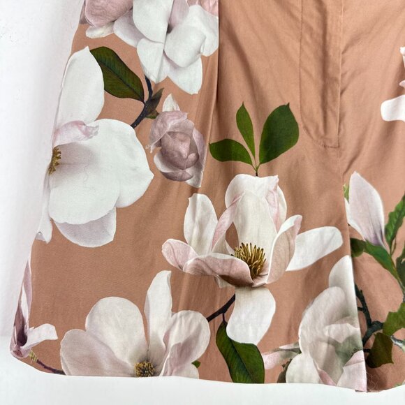 Express Stylist Super High Waisted Pleated Floral Shorts 3.25" Size 6 EUC - Picture 4 of 16